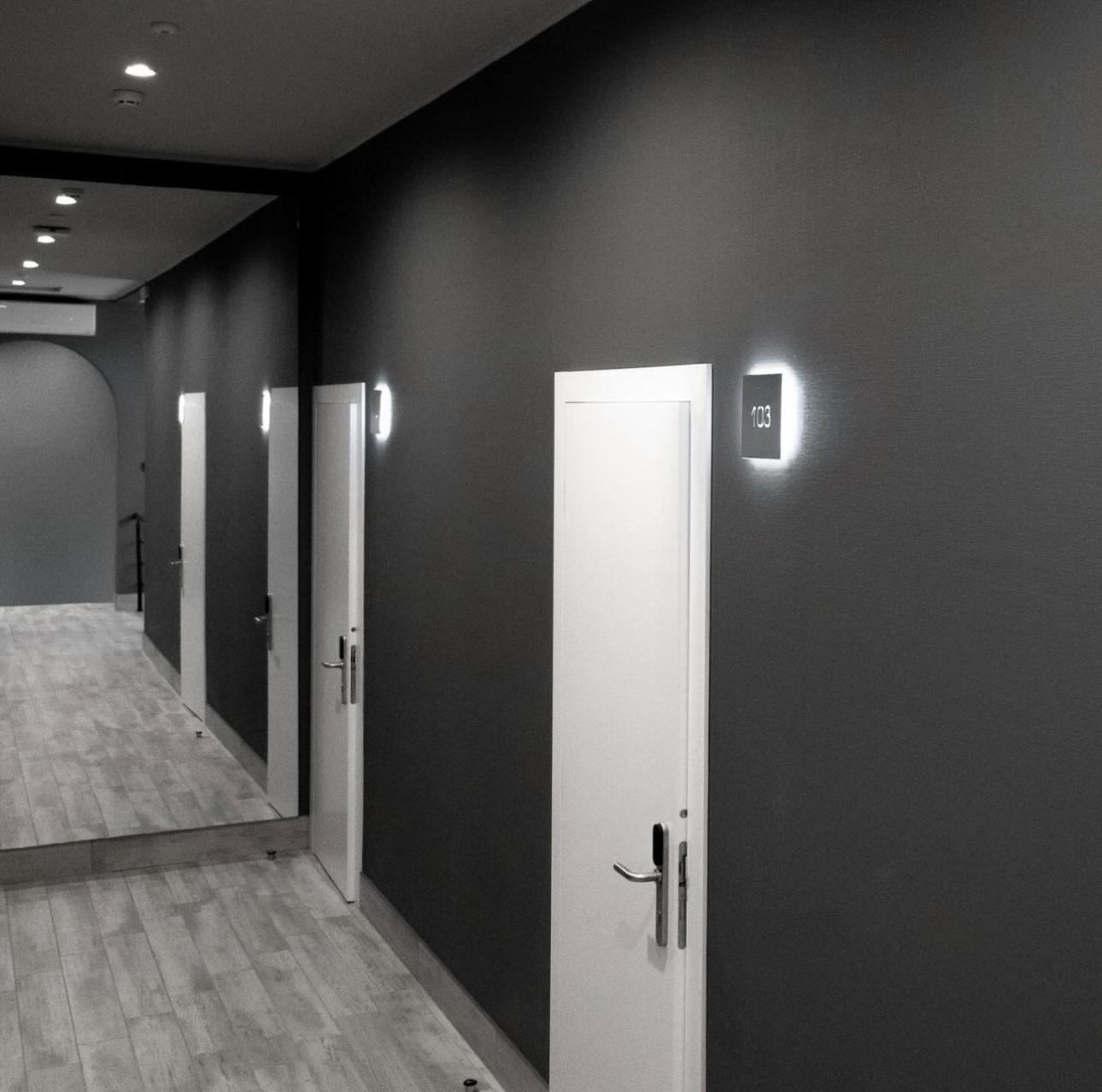 R.Hotel แชร์นิฟซี ภายนอก รูปภาพ