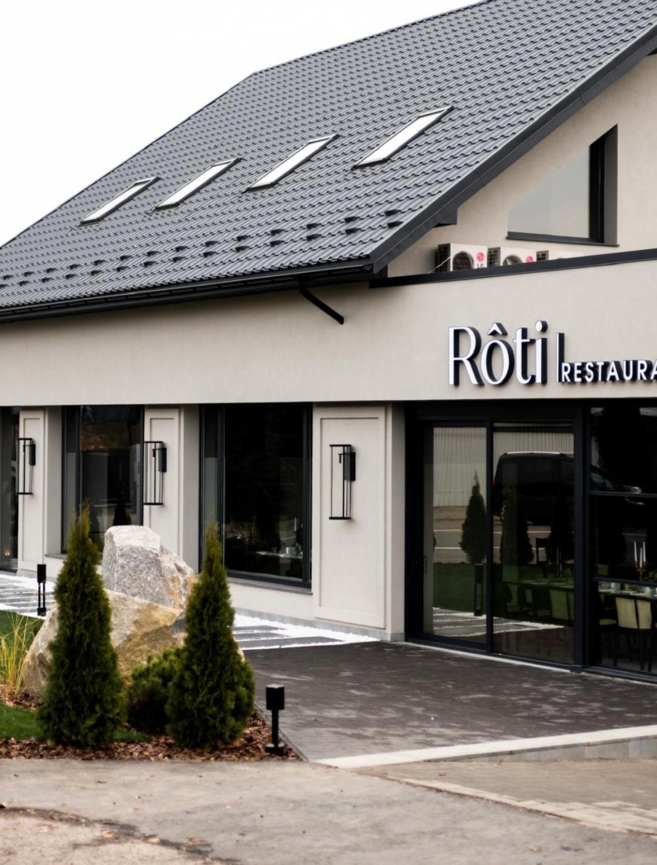 R.Hotel แชร์นิฟซี ภายนอก รูปภาพ